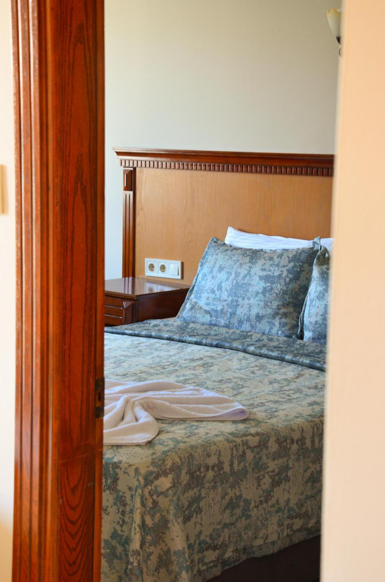 Rosy Suites Hotel Kuşadası Ngoại thất bức ảnh