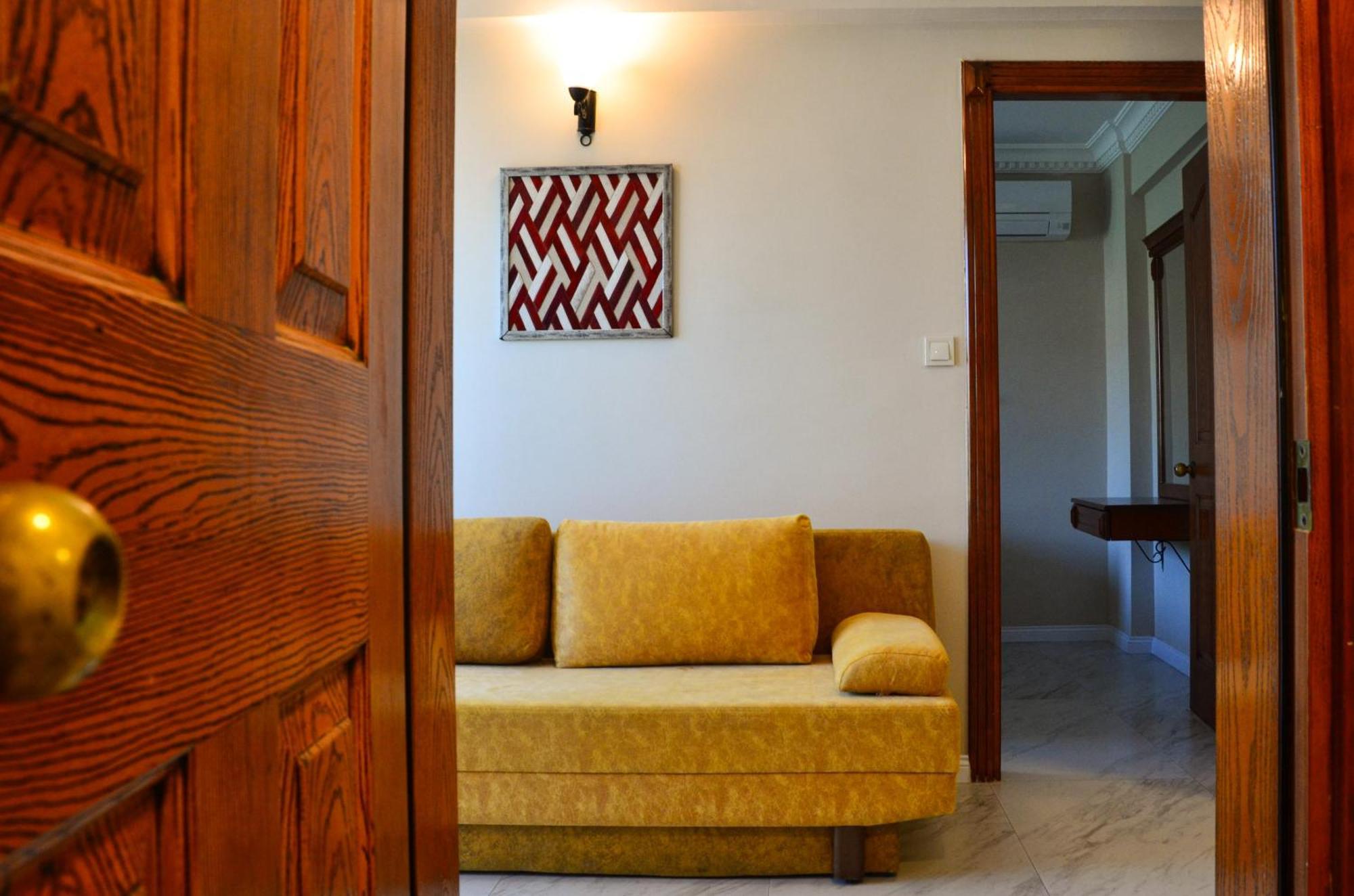 Rosy Suites Hotel Kuşadası Ngoại thất bức ảnh