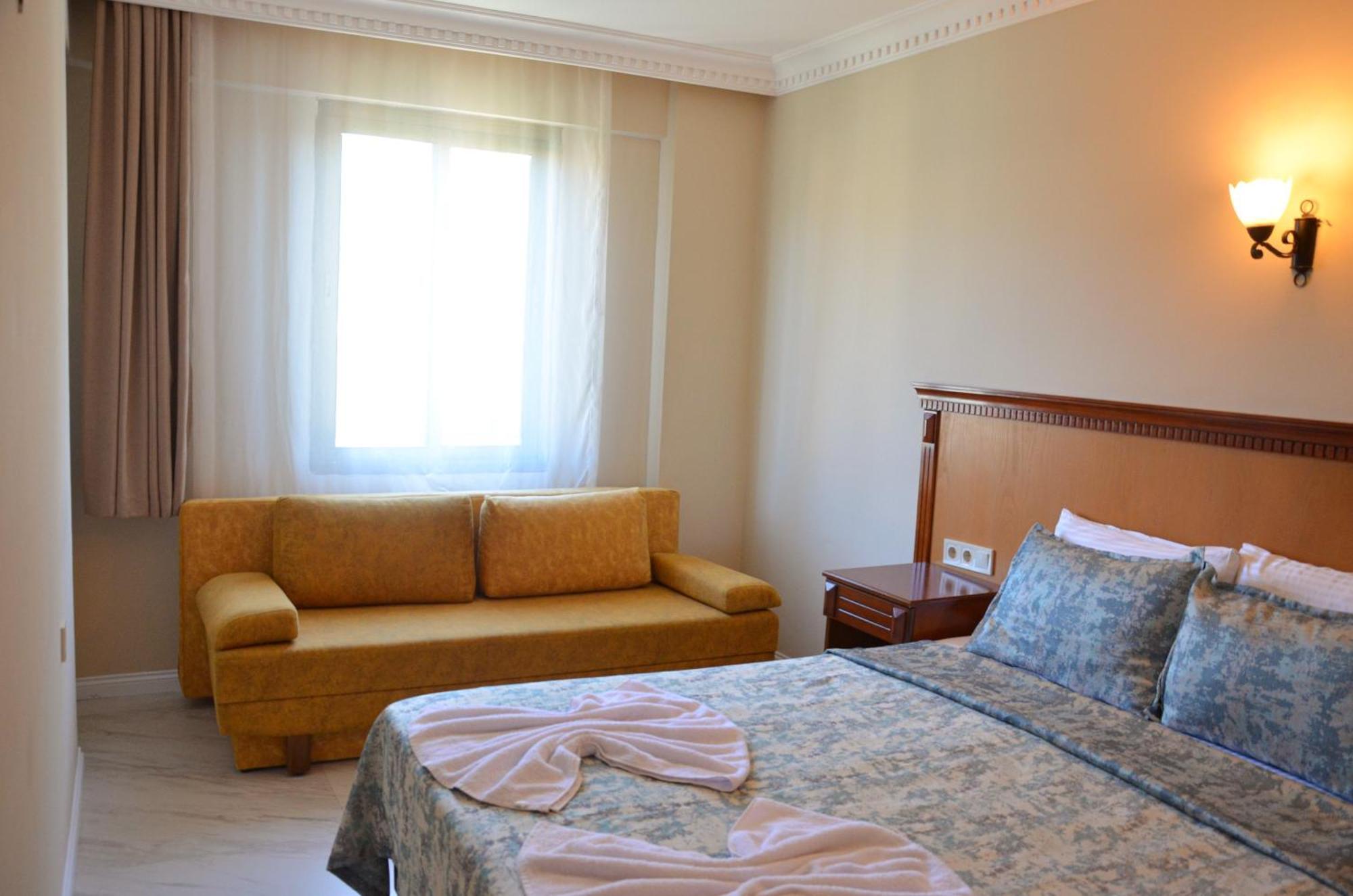 Rosy Suites Hotel Kuşadası Ngoại thất bức ảnh
