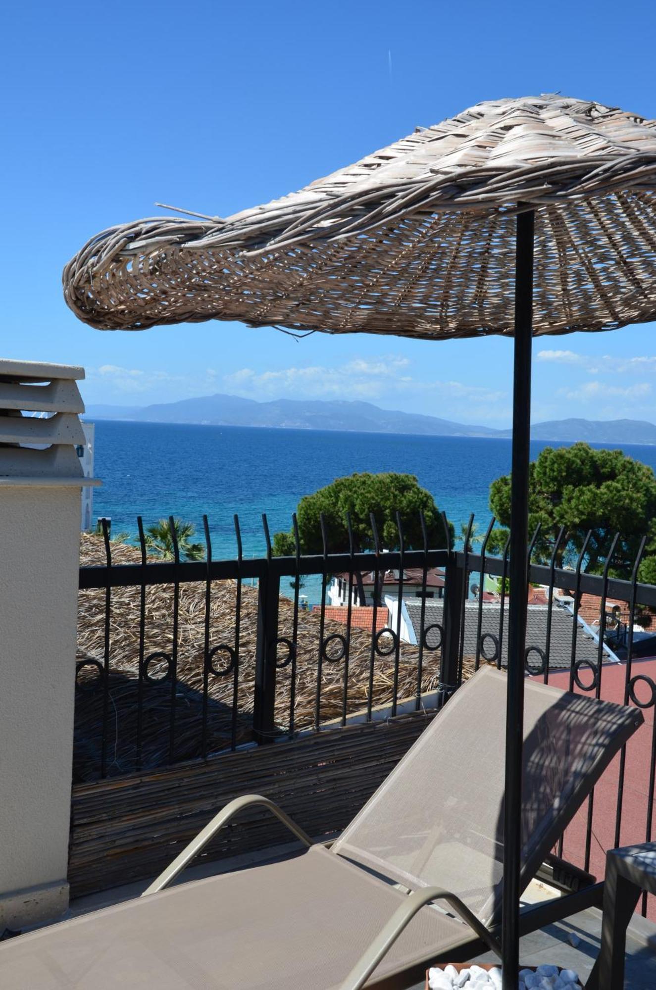Rosy Suites Hotel Kuşadası Ngoại thất bức ảnh