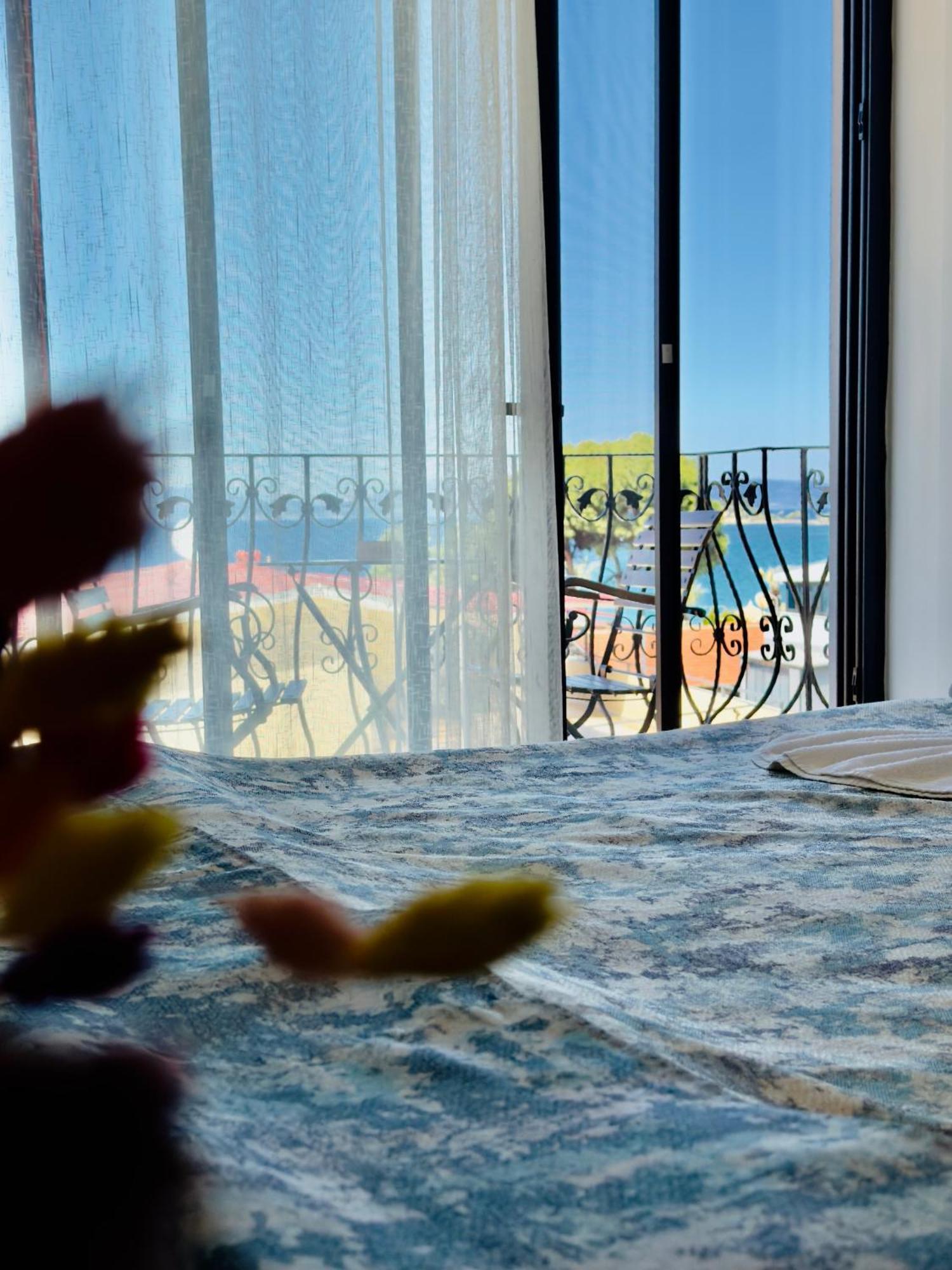 Rosy Suites Hotel Kuşadası Ngoại thất bức ảnh